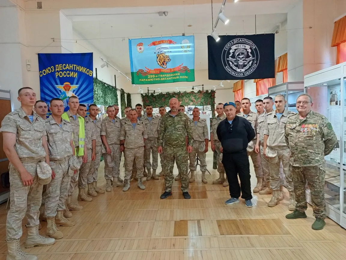 Кировская фотовыставка «Помним СВОих» прошла в Севастополе