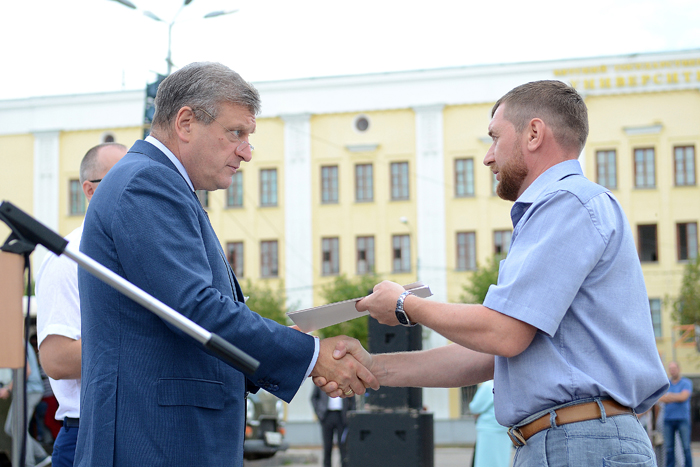 Кировские школы получат 68 новых автобусов