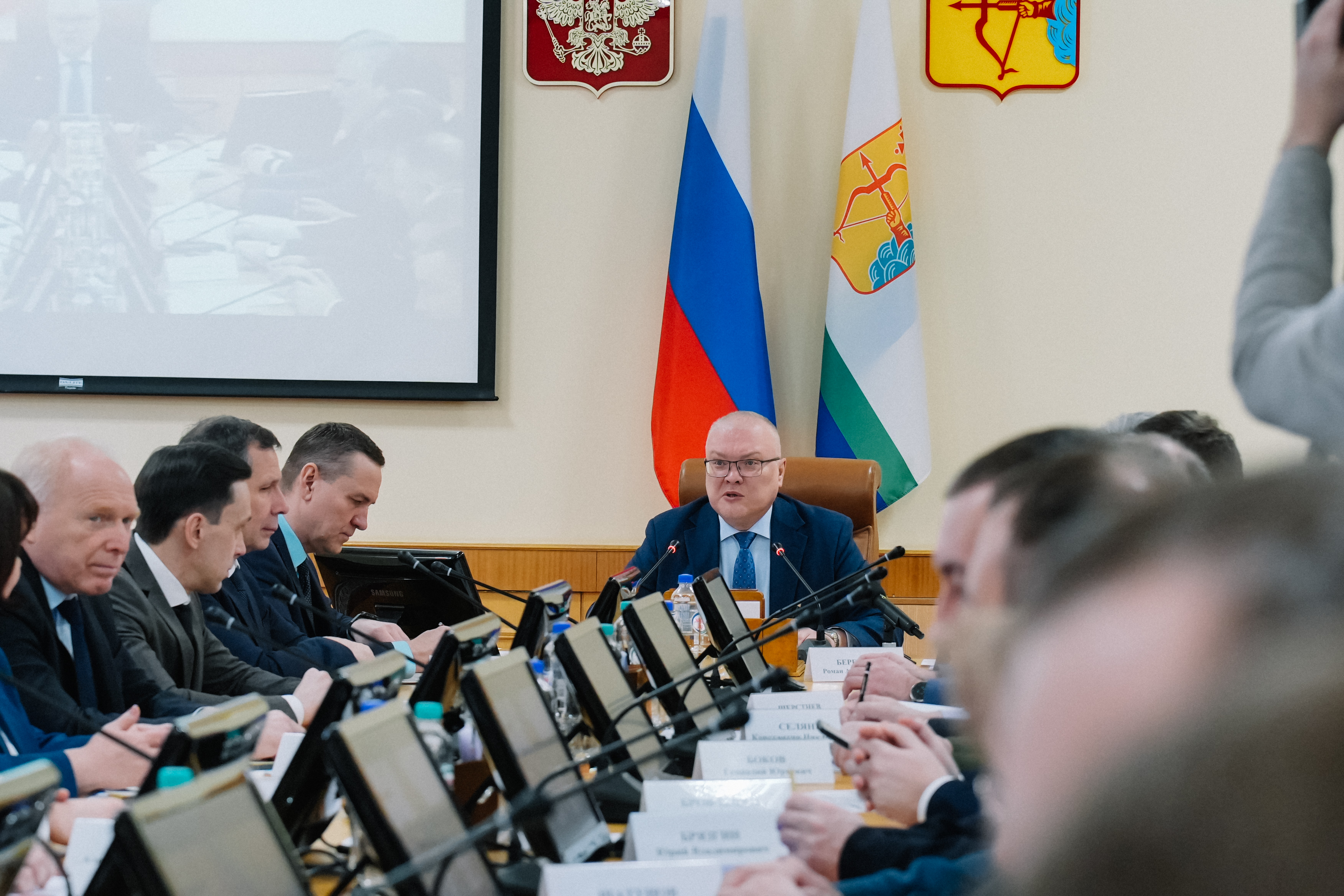 Александр Соколов отметил рост финансовых показателей Кировской области