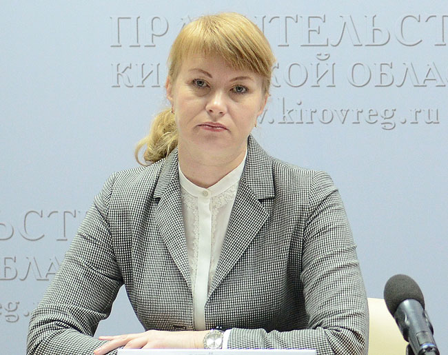 Елена Утёмова прокомментировала задачи, поставленные перед  кировскими учреждениями здравоохранения