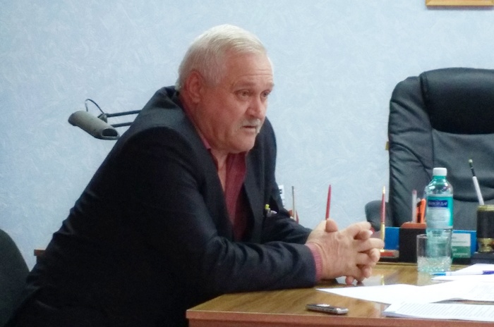 Власть не может быть «не у дел»