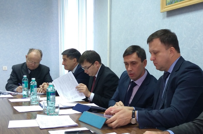 Власть не может быть «не у дел»