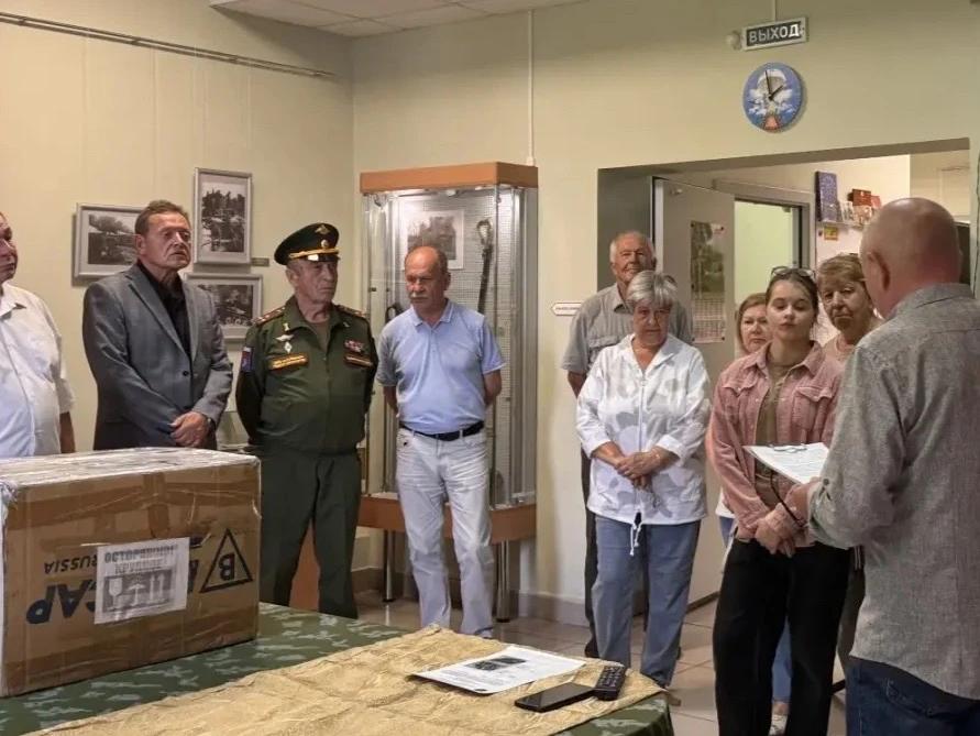 Личные вещи кировского лётчика-героя передали в Музей воинской славы