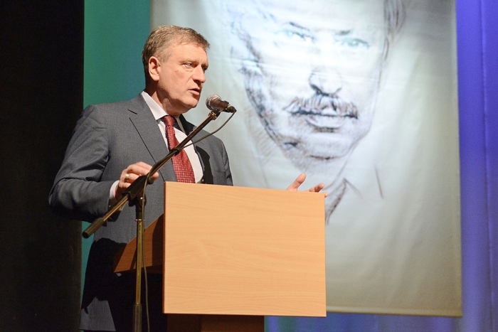 «…Важнейший инструмент воспитания человека!»