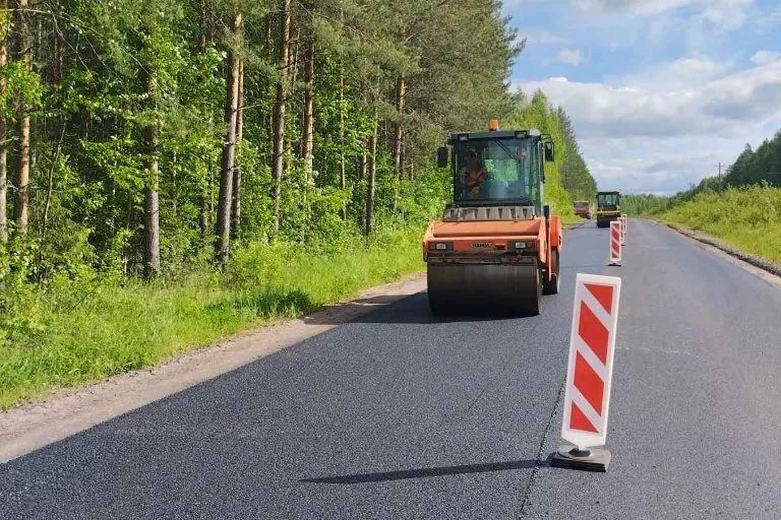 Продолжается ремонт дороги Омутнинск – Песковка – Кирс