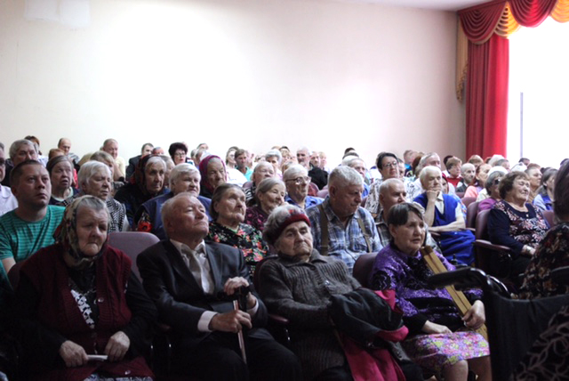 Кировский дом-интернат для престарелых и инвалидов отметил 45-летие