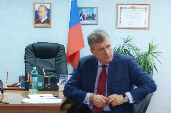 Власть не может быть «не у дел»