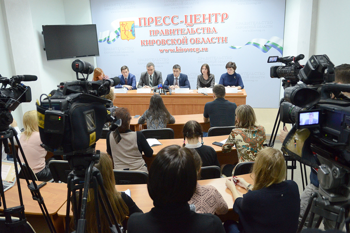 В Кировской области все социальные выплаты произведут  в срок