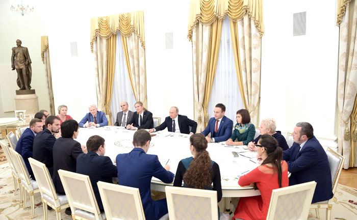 Кировчанка Мария Королёва встретилась с Владимиром Путиным 
