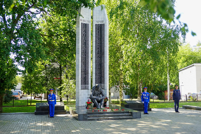 Александр Соколов в День ВДВ встретился с десантниками
