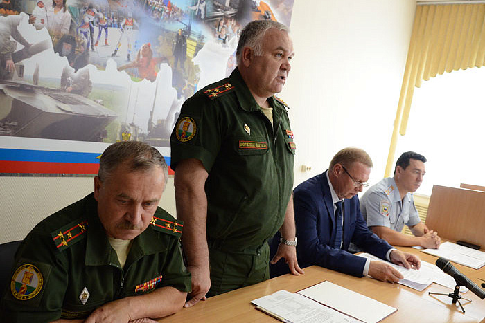 Кировчанин награждён за радиоперехват стратегического разведывательного самолёта ВВС США