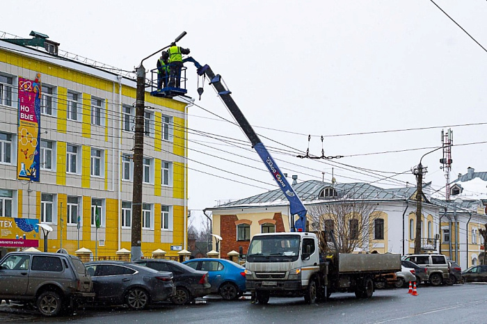 Уровень освещенности кировских улиц увеличился в несколько раз