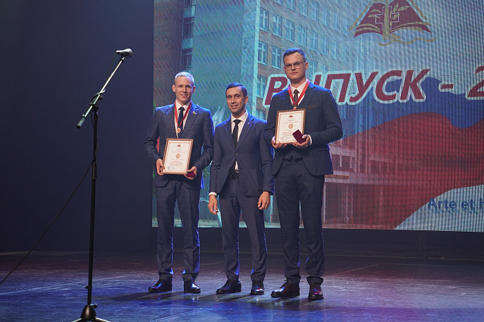 310 выпускников медуниверситета планируют трудоустроиться в медицинские организации региона в текущем году