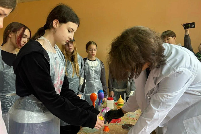 Кировские студенты организуют профориентационные мероприятия в детских лагерях