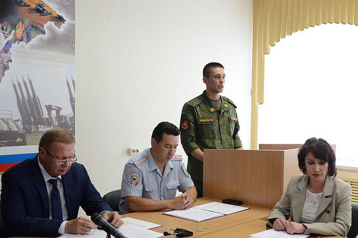 Кировчанин награждён за радиоперехват стратегического разведывательного самолёта ВВС США