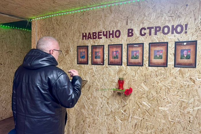 Александр Соколов встретился с кировскими бойцами в зоне СВО