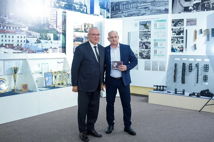 Кировскому заводу «Маяк» исполнилось 85 лет