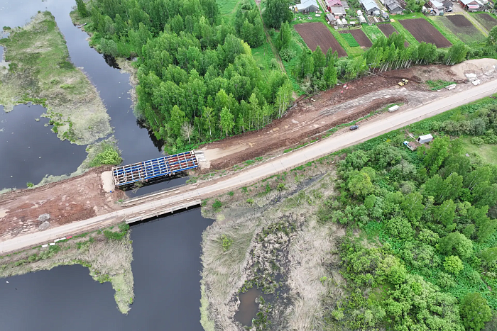 Продолжается реконструкция моста через реку Немда