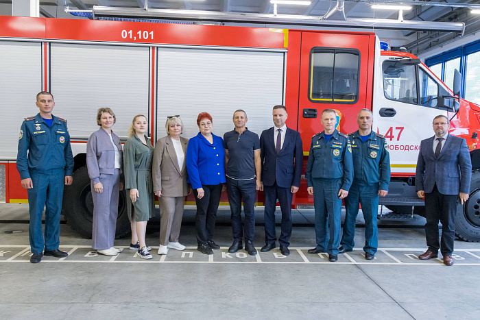 Общественный совет при администрации Губернатора и Правительства посетил пожарно-спасательную часть № 47 Слободского