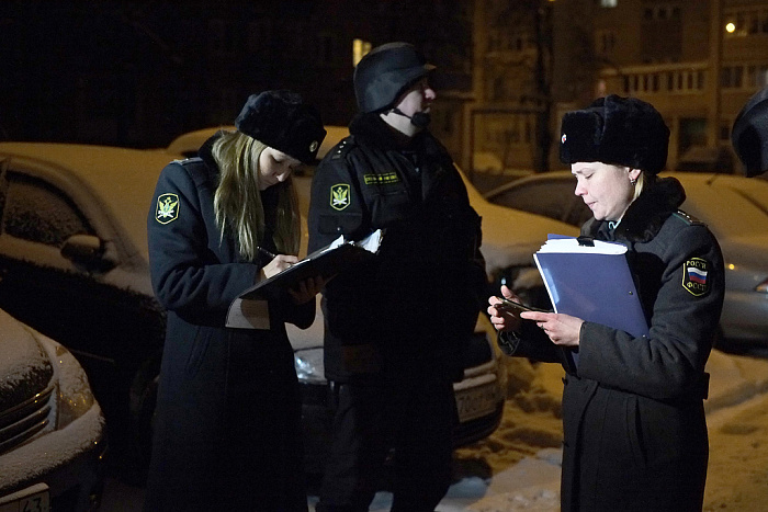 В Кирове арестованы ещё два автомобиля должников по налогам