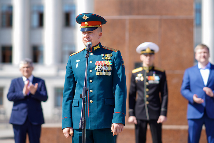 Первый Парад детских объединений прошел на главной площади Кирова