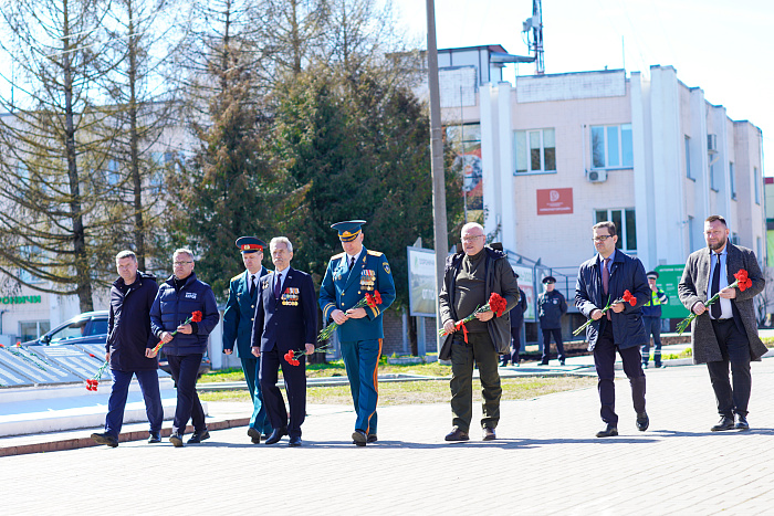 Кировчане поклонились подвигу ликвидаторов Чернобыльской аварии 