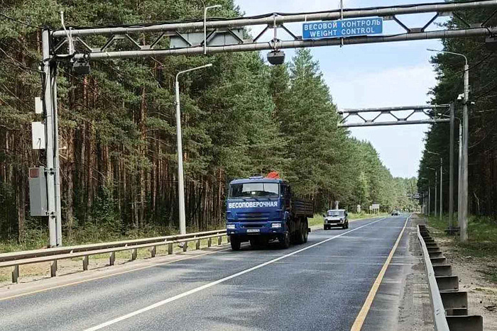 На трассах Кировской области проверяют работу автоматических весогабаритных пунктов