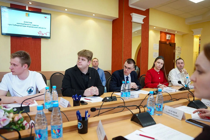 Александр Соколов утвердил новый состав молодежного совета при губернаторе