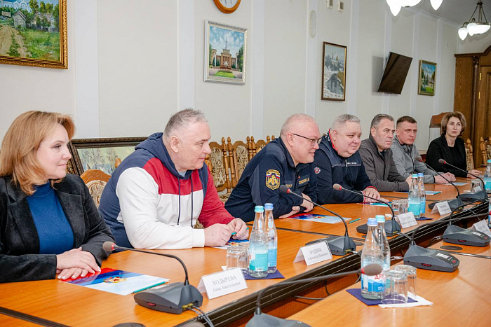 Александр Соколов провел встречу с главой ЛНР Леонидом Пасечником