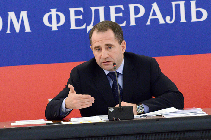 Михаил Бабич провёл в Кирове заседание Совета округа