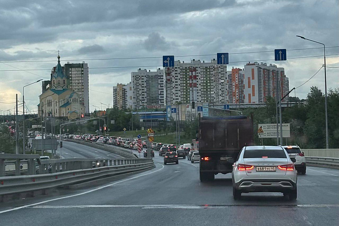 В Кирове «расшивают» загруженные перекрестки