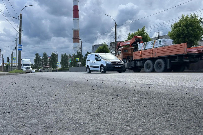 В Кирове продолжают ремонтировать улицы Лепсе, Луганскую и проспект Строителей