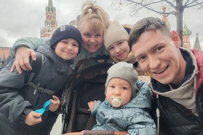 Многодетный отец заключил соцконтракт и занимается фотосъемкой