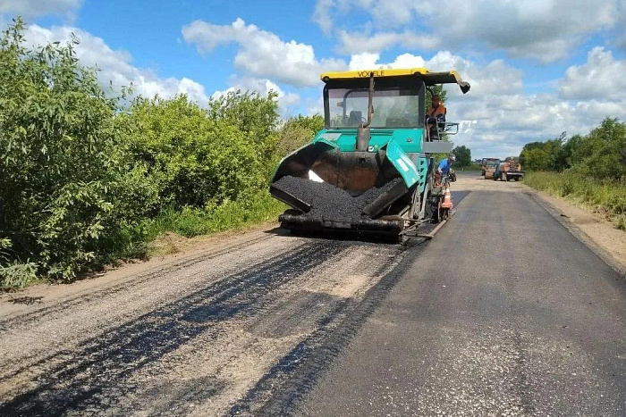 В деревне Безводное по «Дорожному миллиарду» ремонтируют улицу