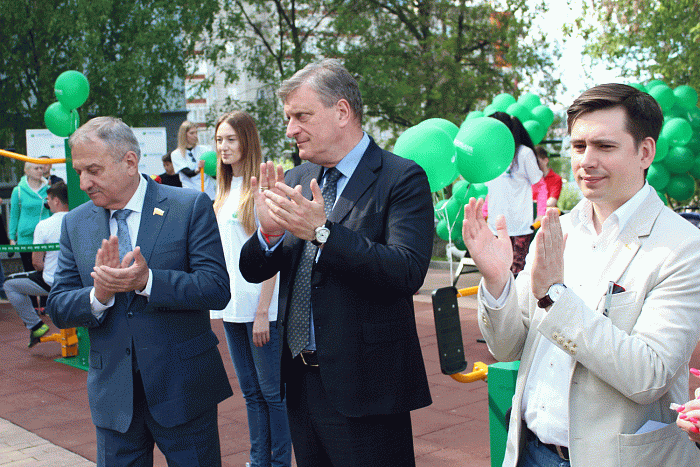 В День города в Кирове открылась уличная площадка для кроссфита