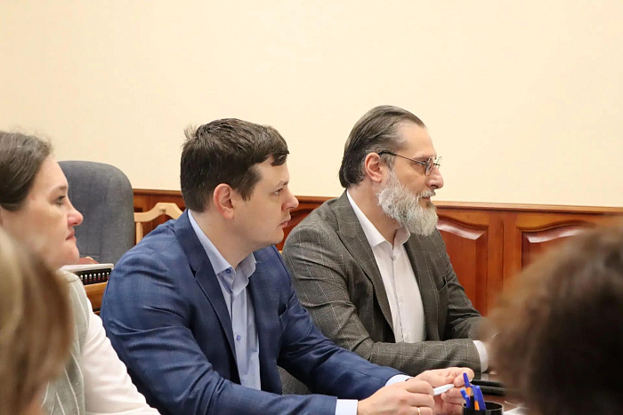 В Кировской области в рамках проекта «Переправа» проводится экспертный мониторинг работы с подростками