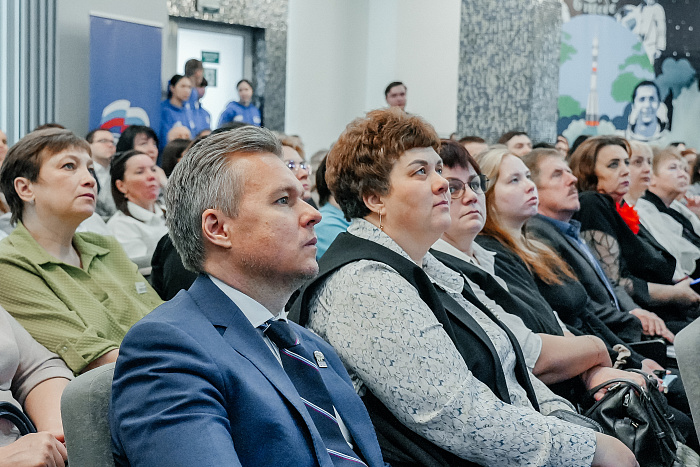 Александр Соколов внес инициативы в новую Народную программу