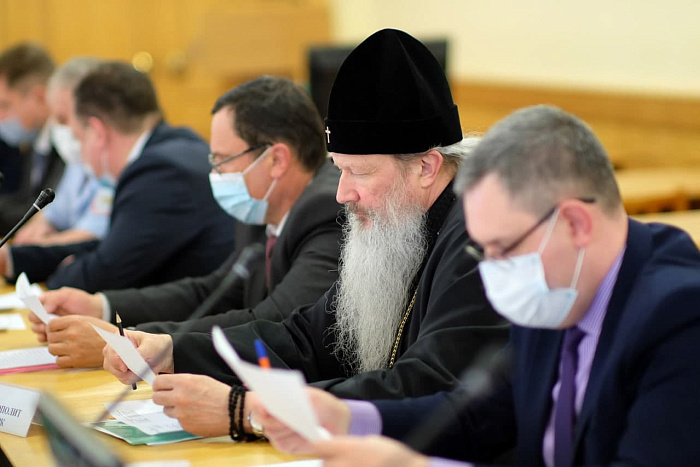 Глава региона призвал увеличить темпы вакцинации в районах области