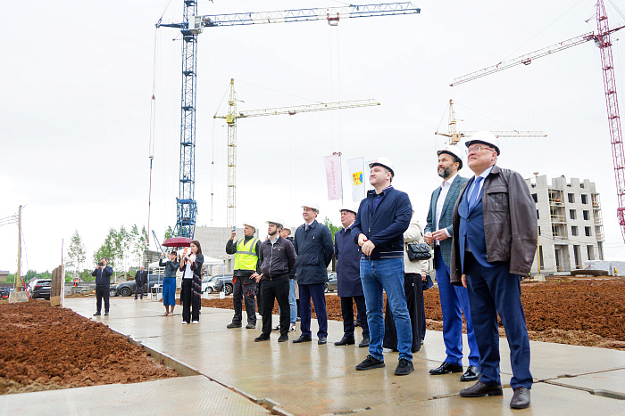 В новом микрорайоне Кирова Чистые пруды-2 строят долгожданный детский сад 