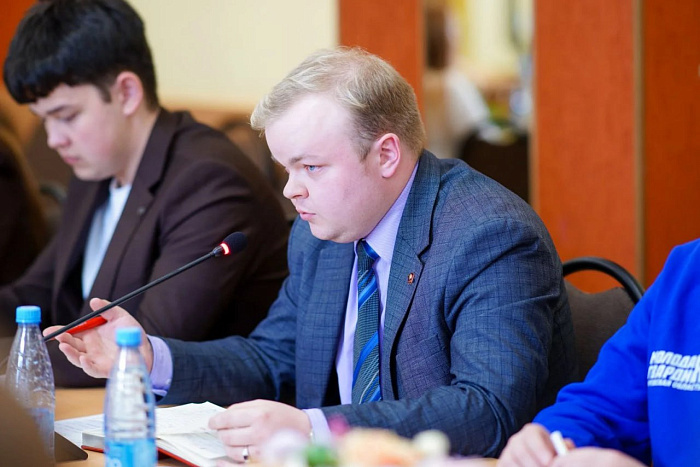 Александр Соколов утвердил новый состав молодежного совета при губернаторе