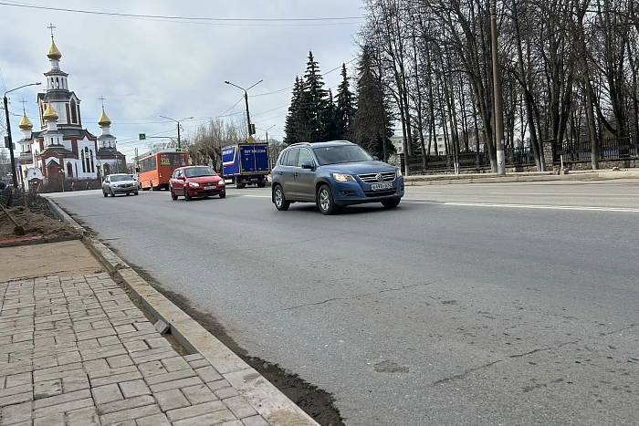 В Кирове ремонтируют улицу Лепсе