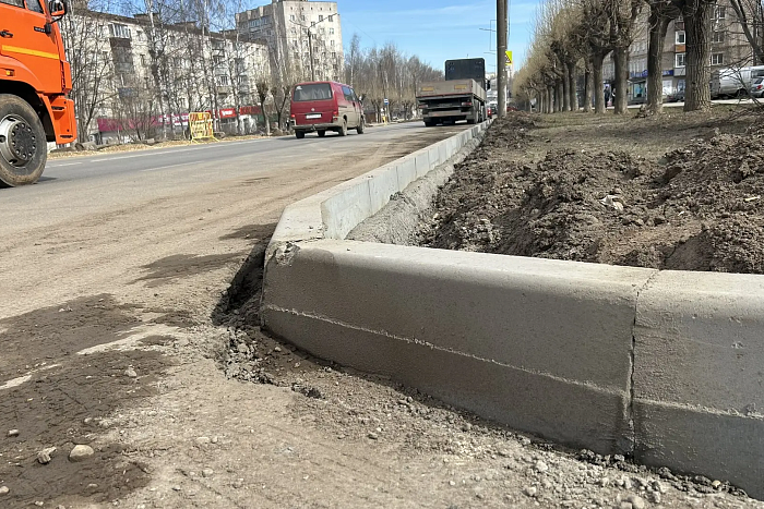 В Кирове ремонтируют улицу Лепсе