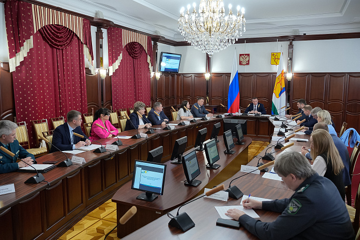 В правительстве обсудили защиту детей от некачественных товаров