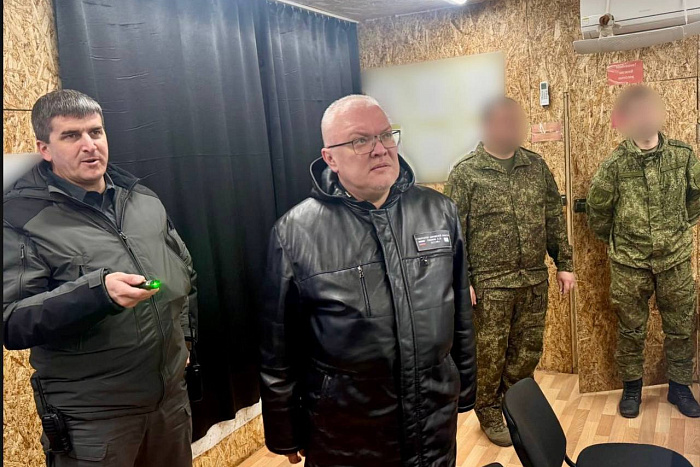 Александр Соколов встретился с кировскими бойцами в зоне СВО