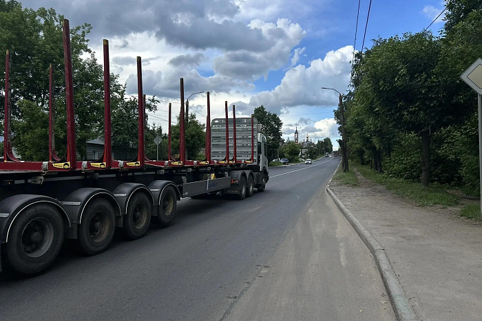В Кирове продолжают ремонтировать улицы Лепсе, Луганскую и проспект Строителей