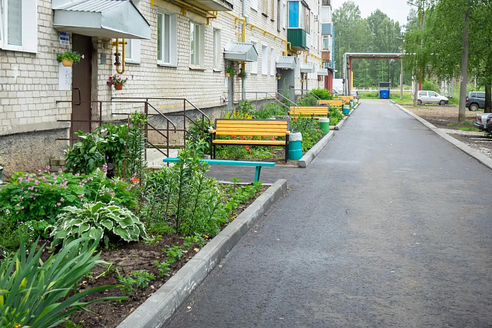 В Кирове на улице Торфяной строят новый детский сад