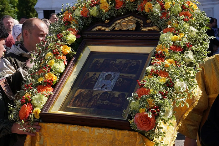 Семья Соколовых вместе с тысячами паломников отправились в Великорецкий крестный ход