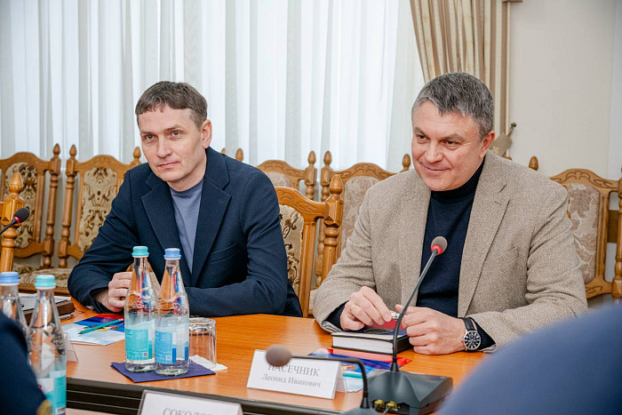 Александр Соколов провел встречу с главой ЛНР Леонидом Пасечником