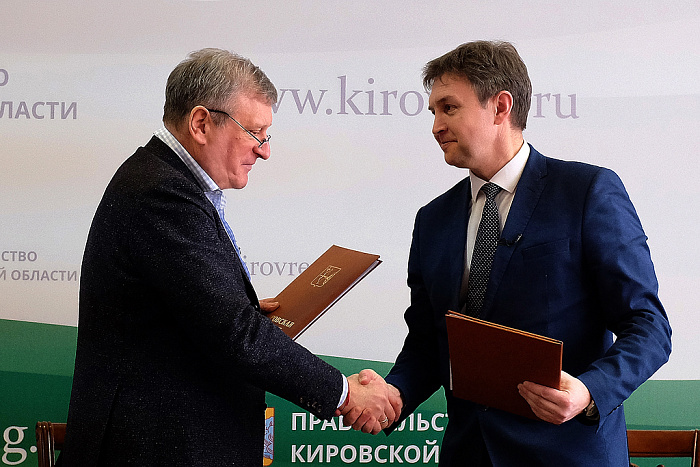 В правительстве подписан годовой план сотрудничества с профсоюзами Кировской области